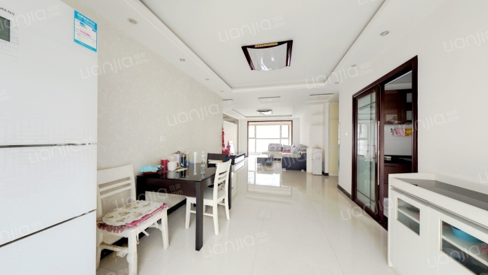 御景园 精装婚房  通透大两居  拎包入住 看房方便-餐厅