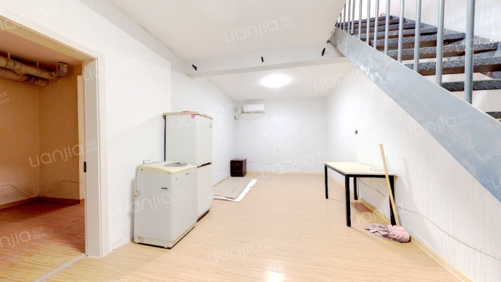 香邑溪谷悦都 这是一套城市人追求的院子房-客厅A