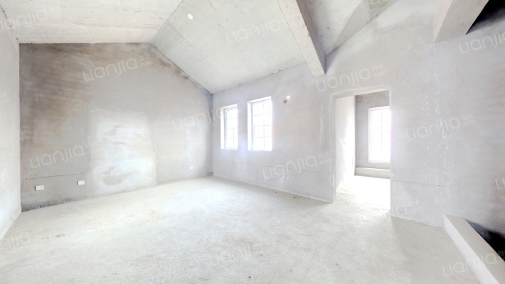 西京都 联排别墅  高尔夫区 环境优美 户型好-书房