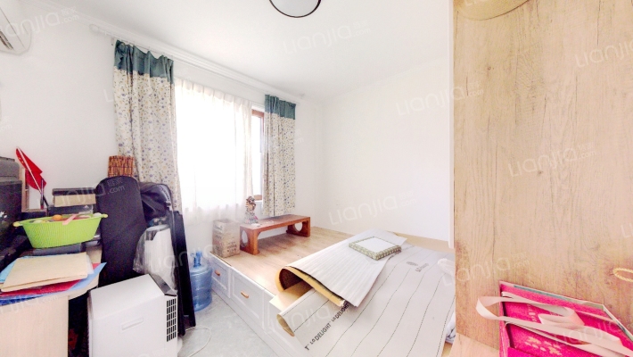 一层带120平大院子，采光好！南北通透三居-卧室B