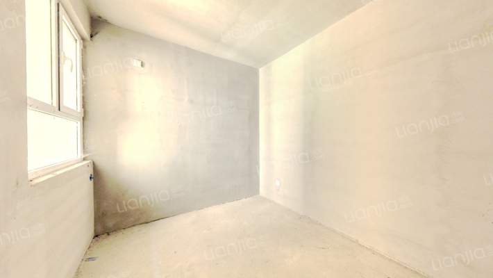 一层带50平米院子 朝南大2居 毛坯 满二 采光还行-卧室A