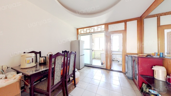 全天采光好户型，南北通透房本满五-餐厅