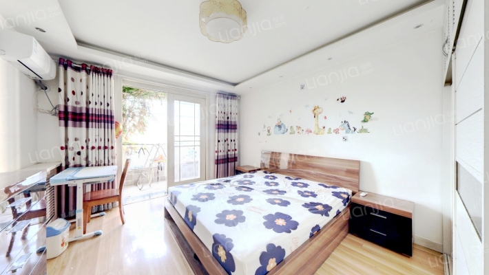 矿山局家属院南北通透的大三居。精装，干净。-卧室B