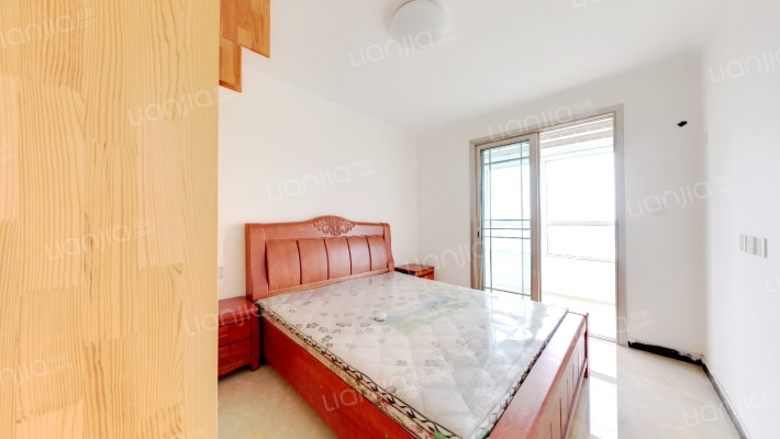 精装修，纯新房，电梯房，高楼层视野好，有钥匙随时看-卧室A