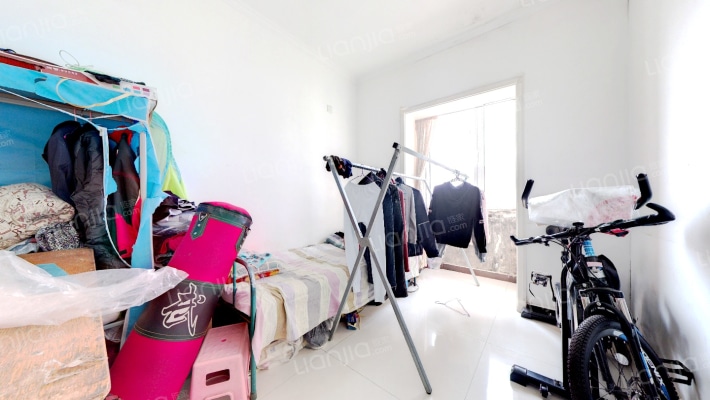 翡翠城两居户型方正 价格合适，房本满二税少-卧室B