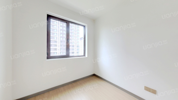 樾府国际  精装大三居 楼前5000平景观花园  中高楼层-卧室B