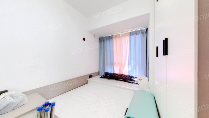 花城新区精装三室看房方便，价格合适户型方正-卧室B