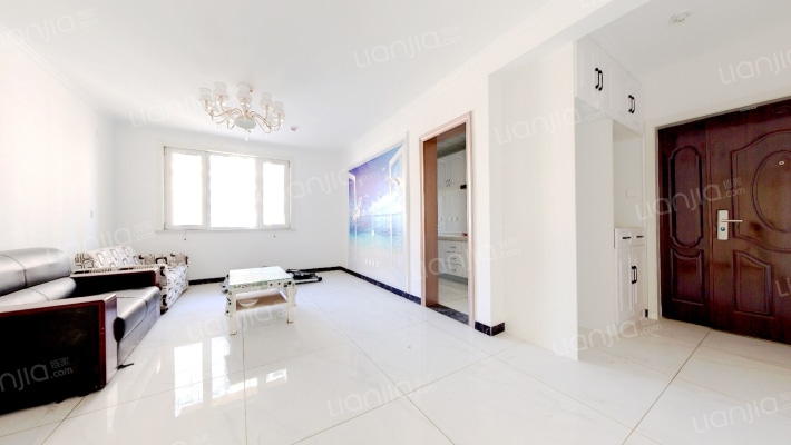 地理位置好离德信公园直线距离200米南北通透精装修-客厅