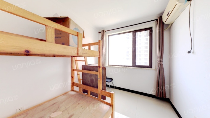 鸿坤理想湾南区 3室1厅 南 北-卧室A