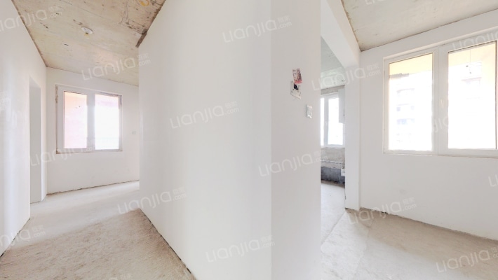 香邑溪谷玫瑰园洋房 满二 随时看房-餐厅