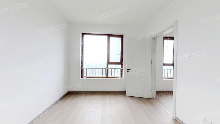 高铁新干线  全阳三居室  采光好  随时看房-卧室C