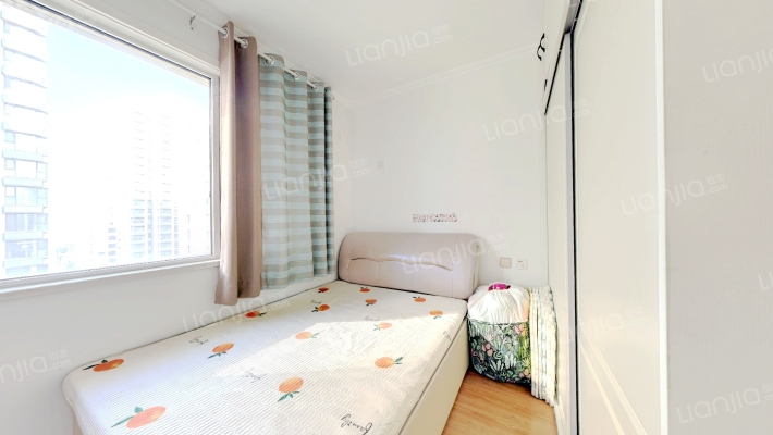 南北通透  钻石商圈   开阔视野，优越的户型，采光好-卧室B