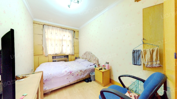 开发区槐林新村三阳开泰带地下室房本满五税费低-卧室B