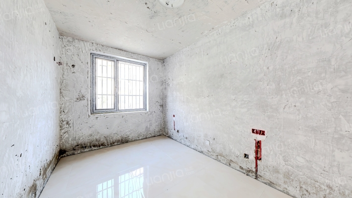 名流枫景洋房，好楼层，税少，看房方便，业主诚意出售-卧室A