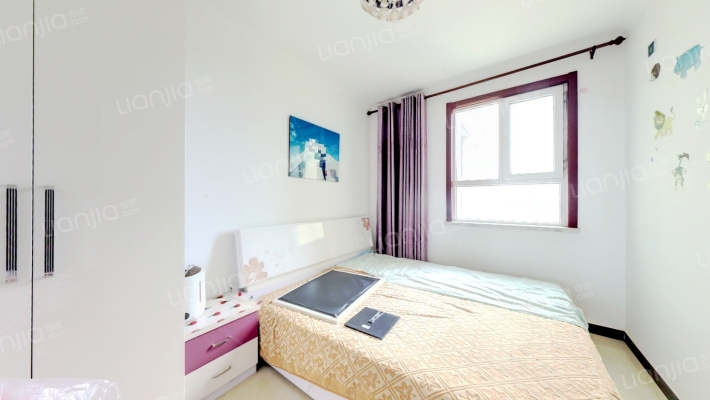 838沿线，70年大产权 房本满五唯一-卧室A