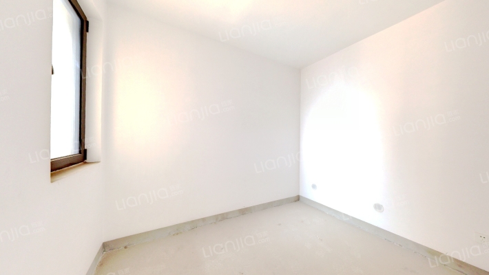 高铁新干线 南向小三居 毛坯 房本满二-卧室A