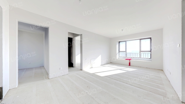 市外桃源，舒适居住，可静可动自由选择-客厅