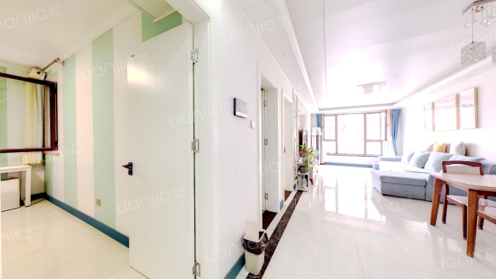 鸿坤理想湾 精装三居 满五唯一 中高楼层 拎包入住-客厅