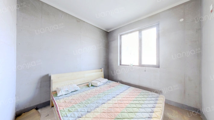 华阳路天伦湾小区，环境优美，三居室。-卧室C