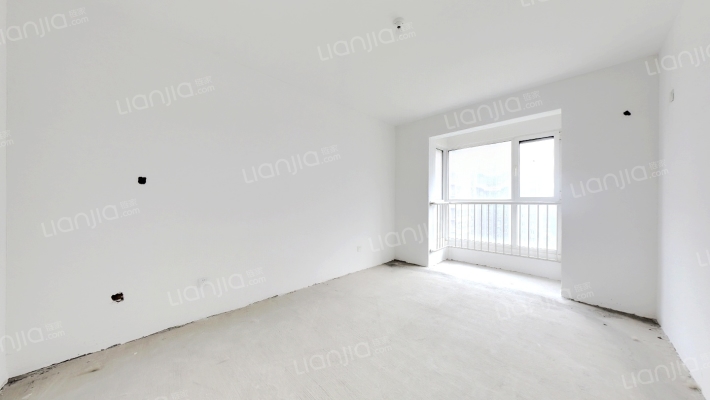 小区体量大，环境绿化好，小区内就是花园-卧室B