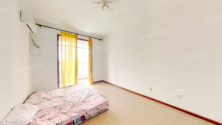 市区板楼社区 楼龄新 集中供暖 通透大三居 业主急售-卧室B