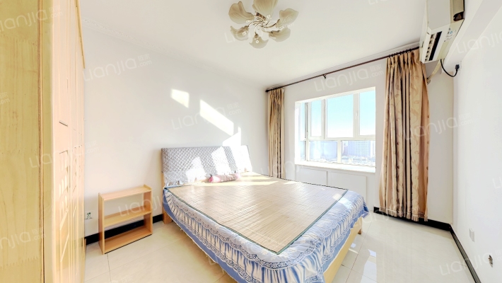 翡翠城全阳两居精装修，凤凰层，采光无遮挡70年大产权-卧室B