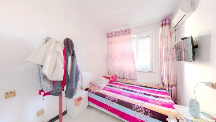 水岸花城 3室2厅 南 北-卧室A