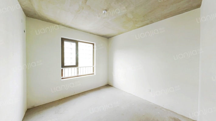 业主诚心卖，视野很好，全天采光。-卧室B