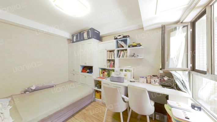 此房精装修。拎包入住。节省您的装修时间成本-卧室A