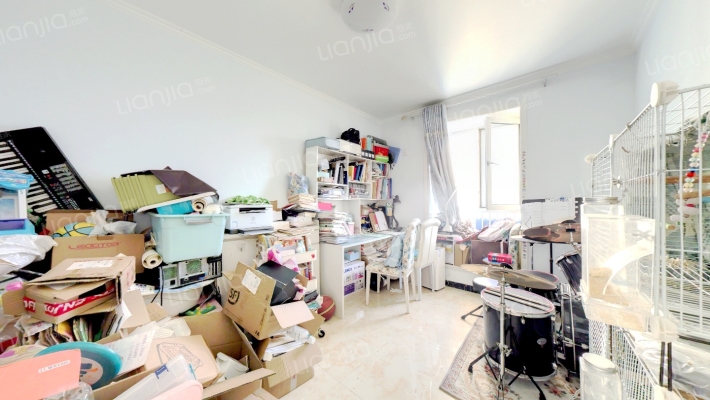 精装三居，房本满五唯一，业主诚心出售-卧室B