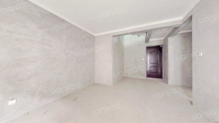 洋房，一梯两户，南北通透，次新小区，高铁商圈-客厅