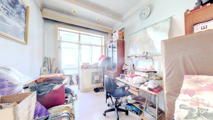 此房满五不唯一，税费低，东西通透，视野好。-卧室C