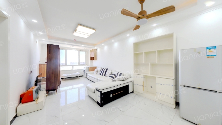 此房楼位佳 采光无遮挡  精装修 房龄新 近公园-客厅