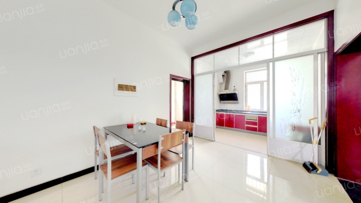 市区独栋别墅，满五唯一，集中冬暖，交通便利-餐厅