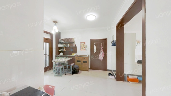 涿州市区南北通透两居室，中间楼层。-餐厅