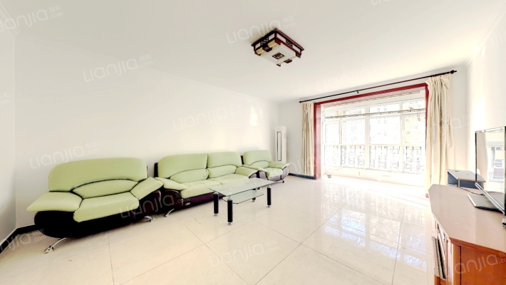 凯旋门带装修两居室，房本满五年。-客厅