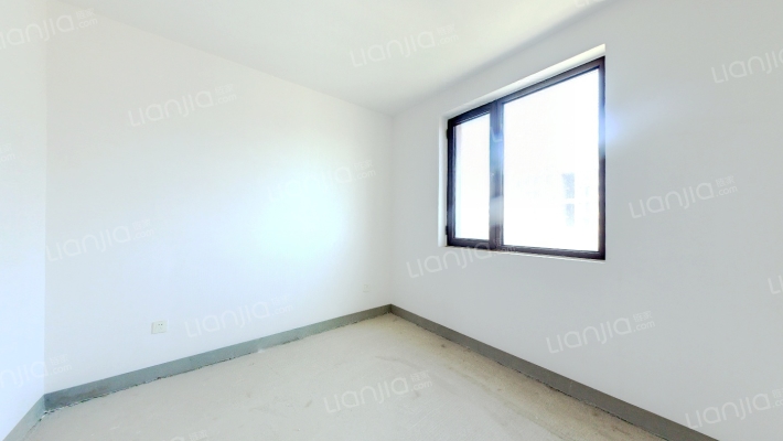 鸿坤满五唯一，高楼层，采光充足，视野开阔-卧室B