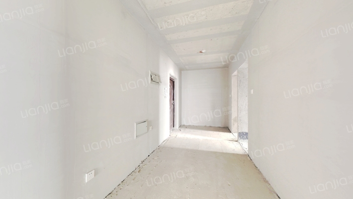 新房毛坯，未入住，三居，价格便宜。-餐厅