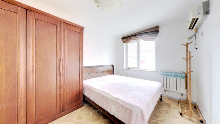 范阳路矿山局家属院，南北通透大三居两卫-卧室A