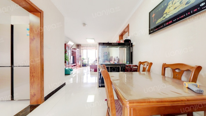 香邑溪谷南北通透大三居 自住标准精装-客厅