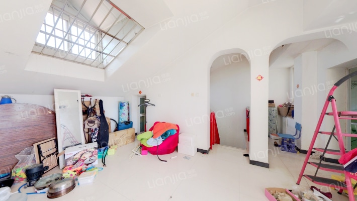 花园别墅社区 空间大 停车方便-客厅B