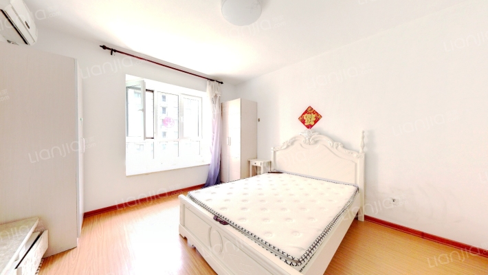 此房满二，看房方便，有装修，无尾款-卧室C