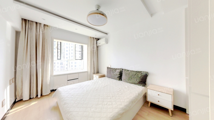 德信公园 观景大两居 三阳开泰 精装修 没怎么住国过-卧室B