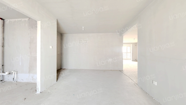 开发区 南北通透大三居室  采光无影响-餐厅