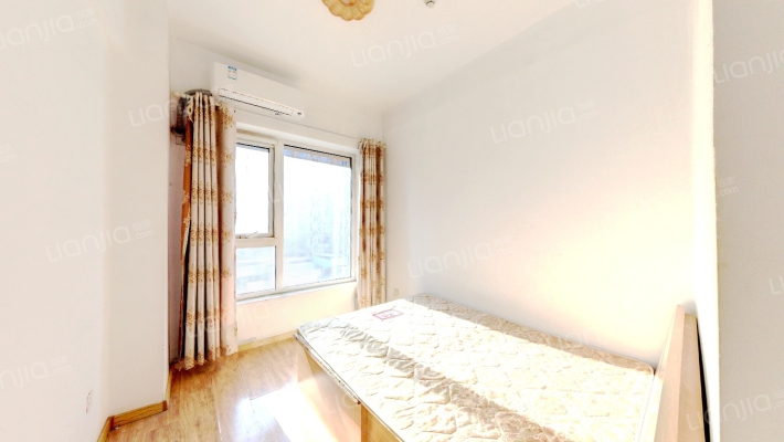 钻石广场全朝阳两居室，可贷款，房本满二。-卧室B