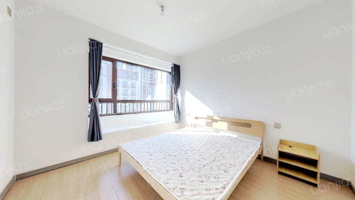 中国铁建樾府国际，好楼层，南北三居室，业主诚意出售-卧室A