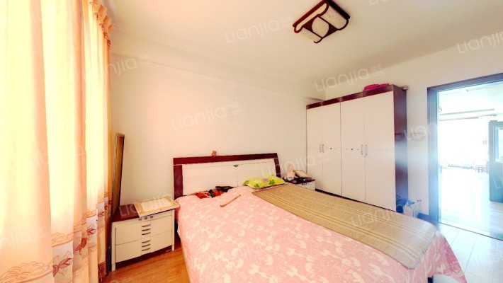 范阳路矿山局家属院精装三居双卫-卧室A