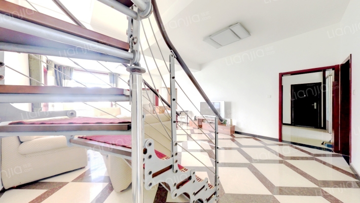 市区独栋别墅，满五唯一，集中冬暖，交通便利-客厅A