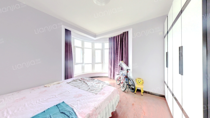 双塔区凯旋门精装3居 明厨明卫-卧室A