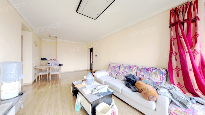 正规一居室户型，带拐角飘窗，满五不唯一-客厅